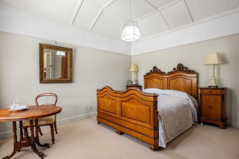 195496328__1775517502-36953-ccfdd5b7-547f-4802-aa92-5ad7368b79ce