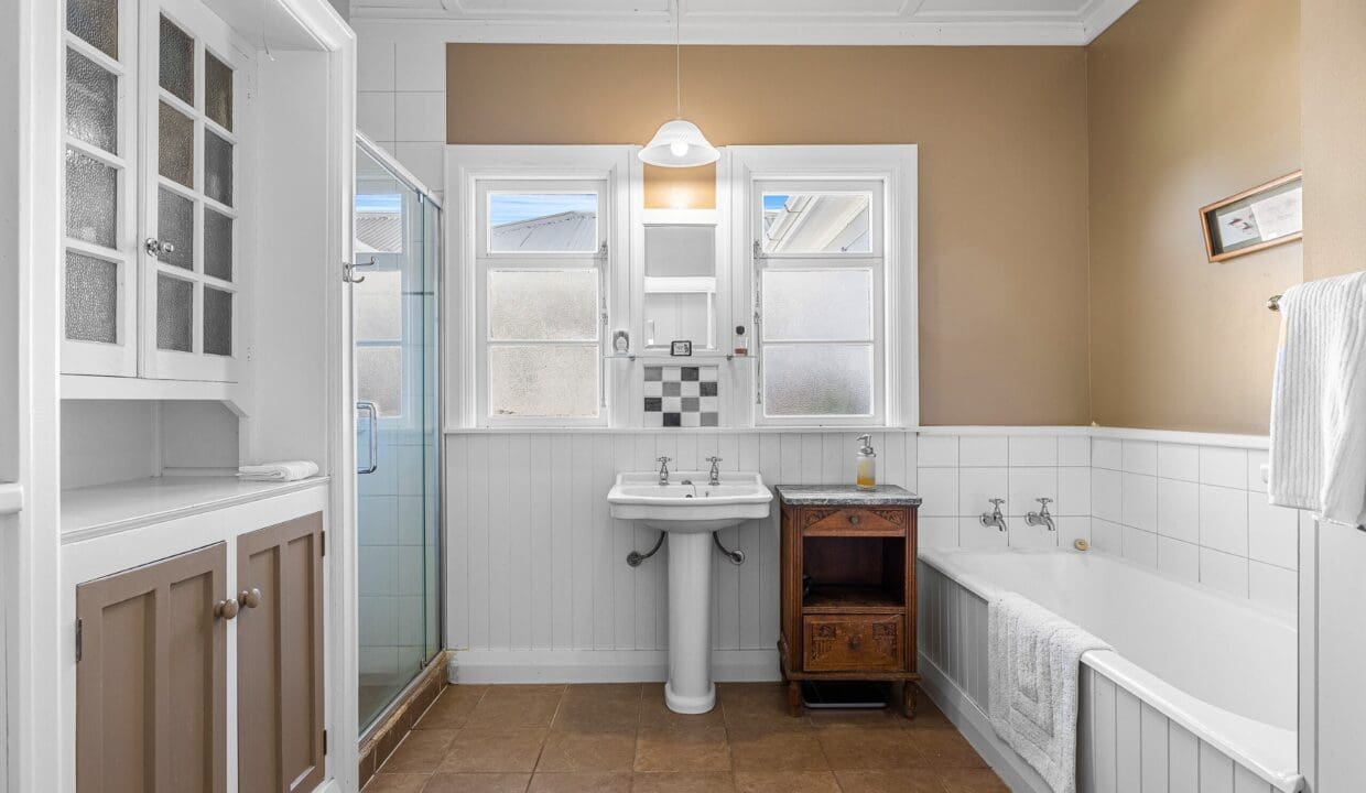 195496391__1775517517-24700-97ef27fa-1ac5-4e63-9ec2-e2f6835000a2