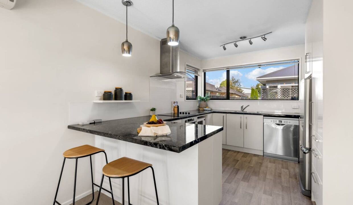 199010146__1777505595-24996-8AFreyberg12