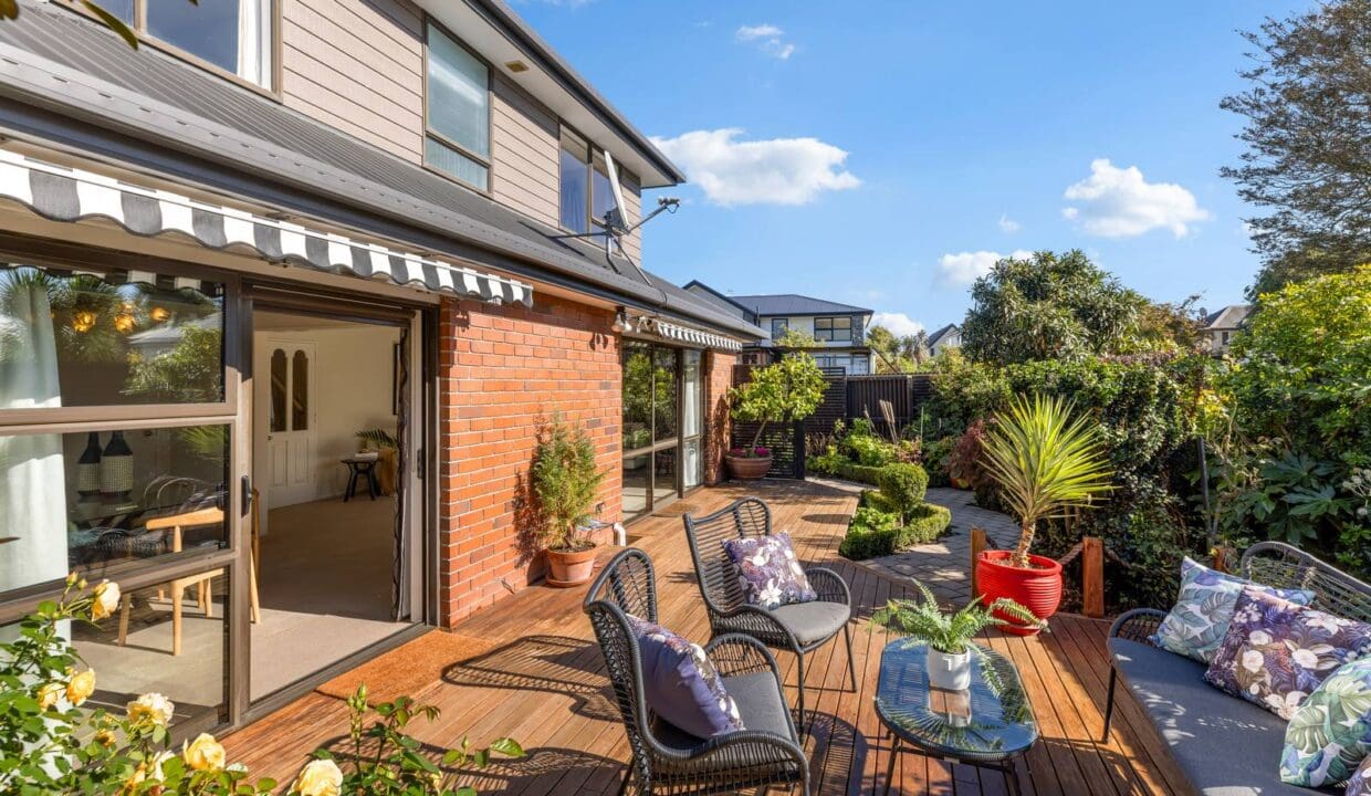 199010182__1777505609-36875-8AFreyberg19