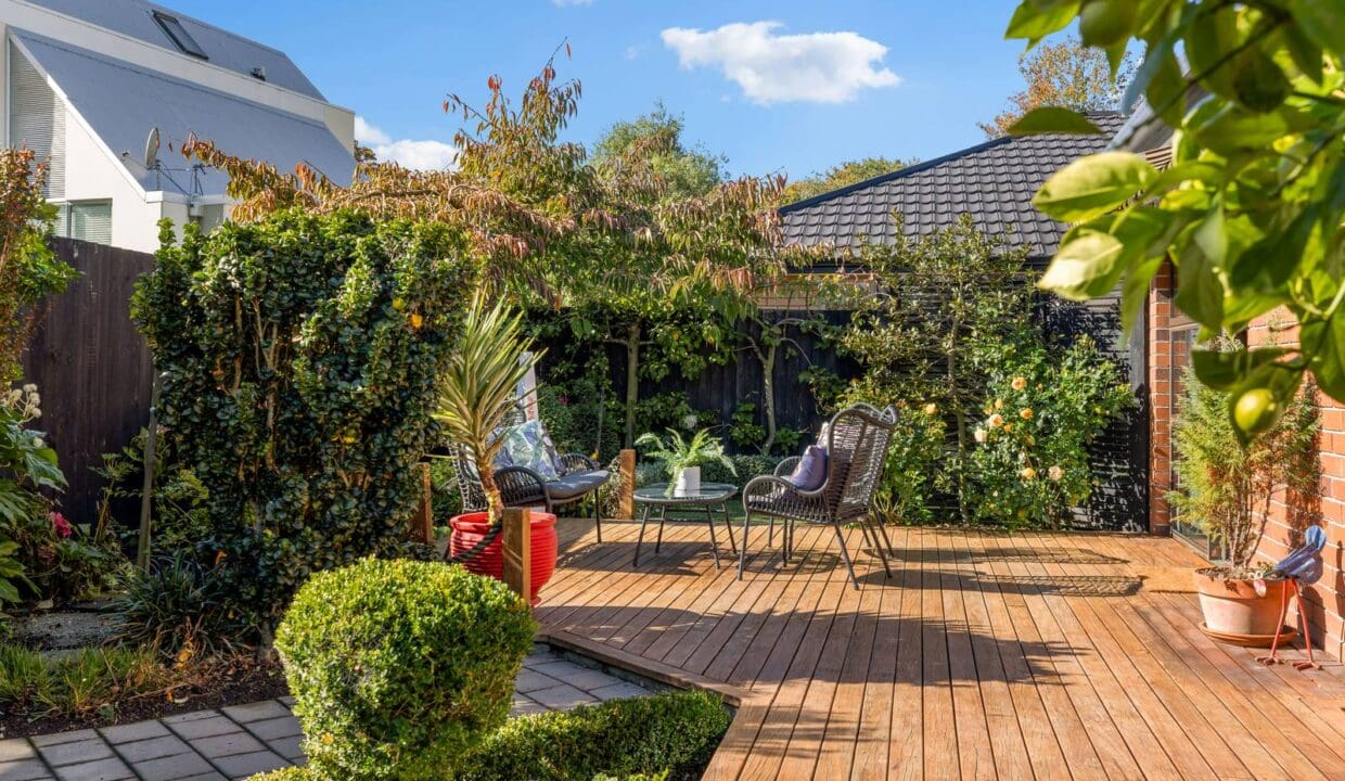 199010216__1777505623-25240-8AFreyberg25