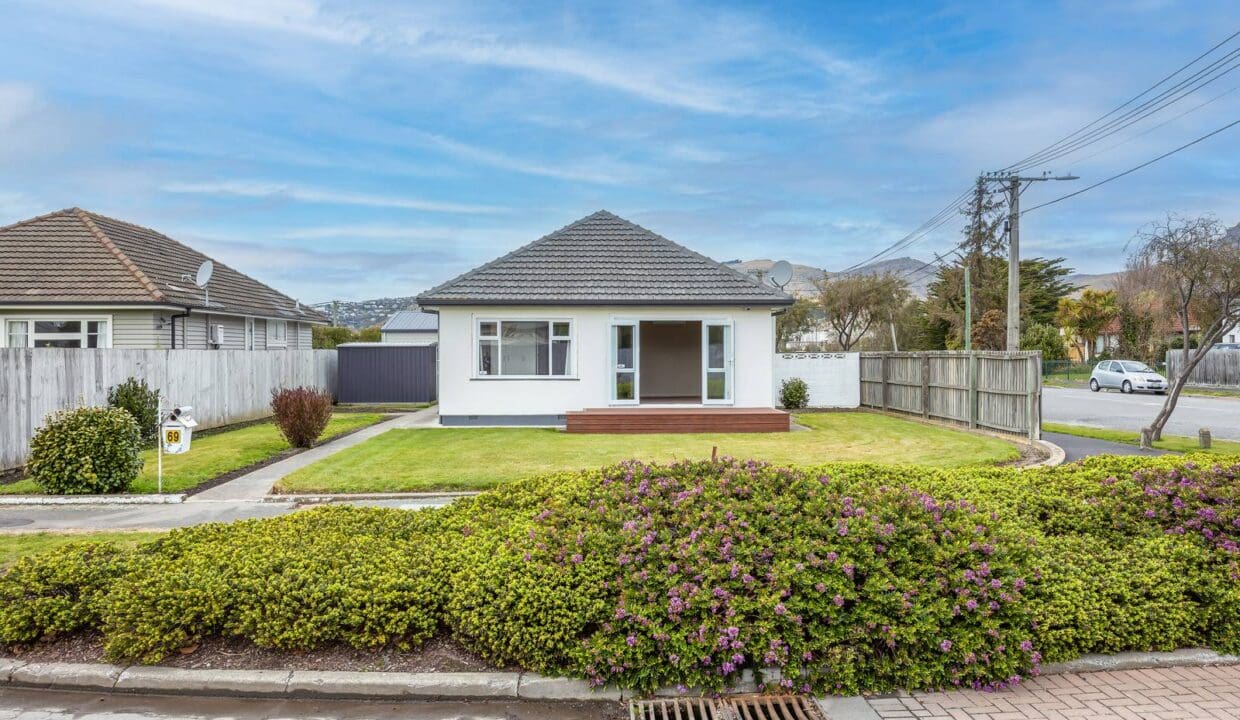 215504190__1787269707-39208-69BAMFORD1