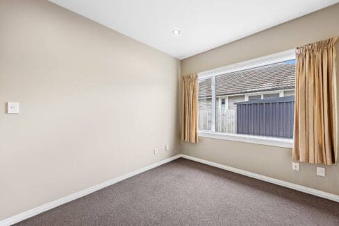 215504386__1787269722-39075-69BAMFORD9